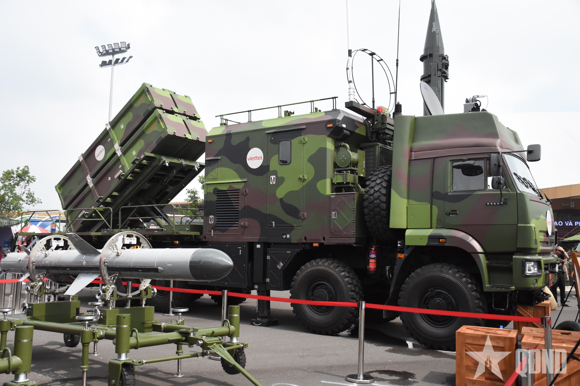 Khám phá tổ hợp tên lửa Trường Sơn “make in Viet Nam” tại Triển lãm thành tựu đất nước